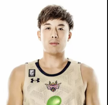 https://img.qdlld.cn/img/basketball/player/9f9d2819e1db9fdba3c26379c9a7a23c.png